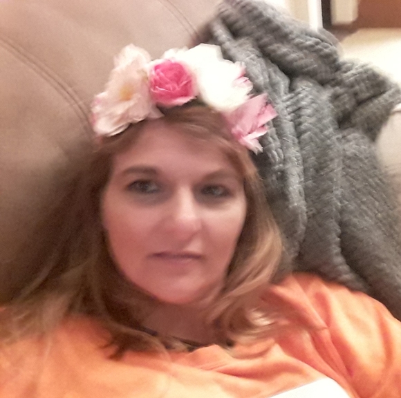 Meet The Posher - Picture 2 of 3